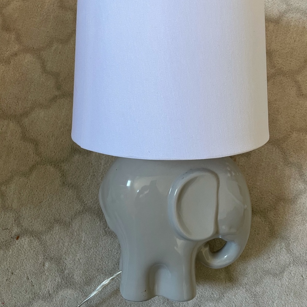 Ceramic elephant lamp